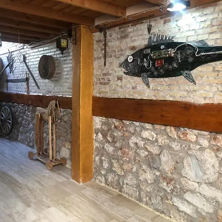Villa Merkez Kaleici Muhtesem Size Oezel Bahceli Oezel