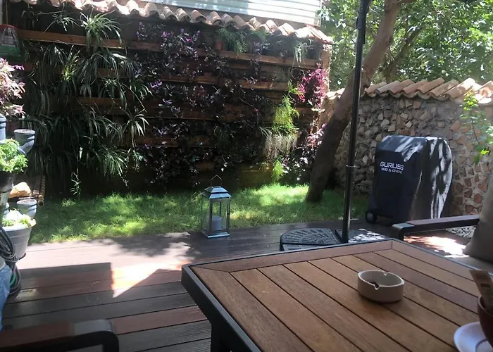 Merkez Kaleici Muhtesem Size Oezel Bahceli Oezel Antalya